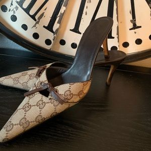 Gucci monogram shoes mules size 8